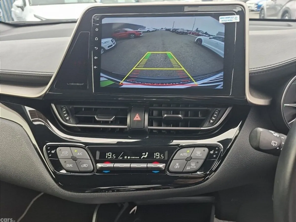 Toyota C-HR SUV, Petrol Hybrid, 2019, Blue