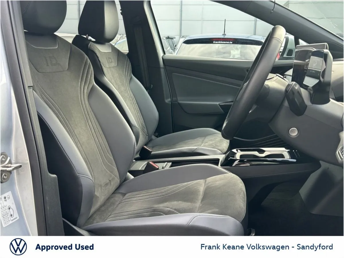 Volkswagen ID.4 SUV, Electric, 2026, Silver