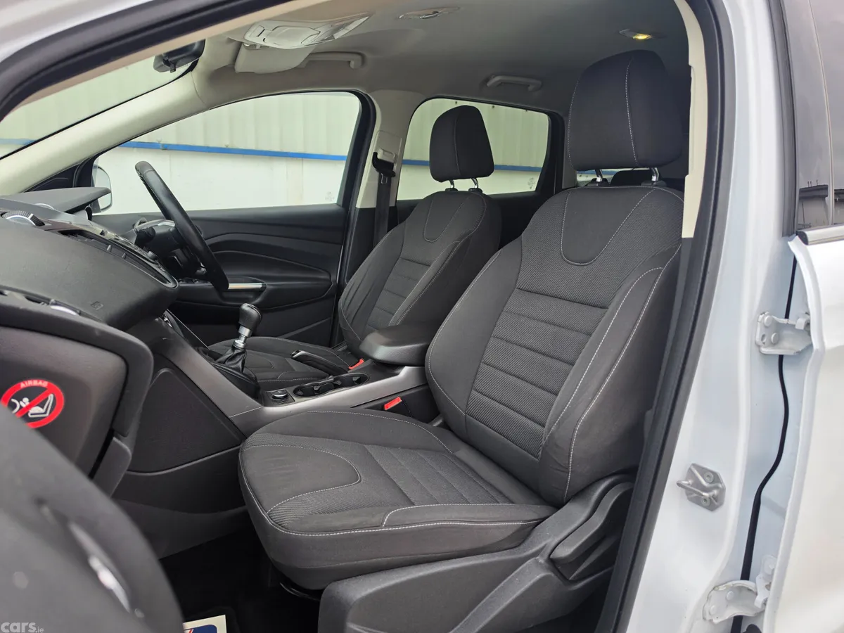 Ford Kuga SUV, Diesel, 2016, White