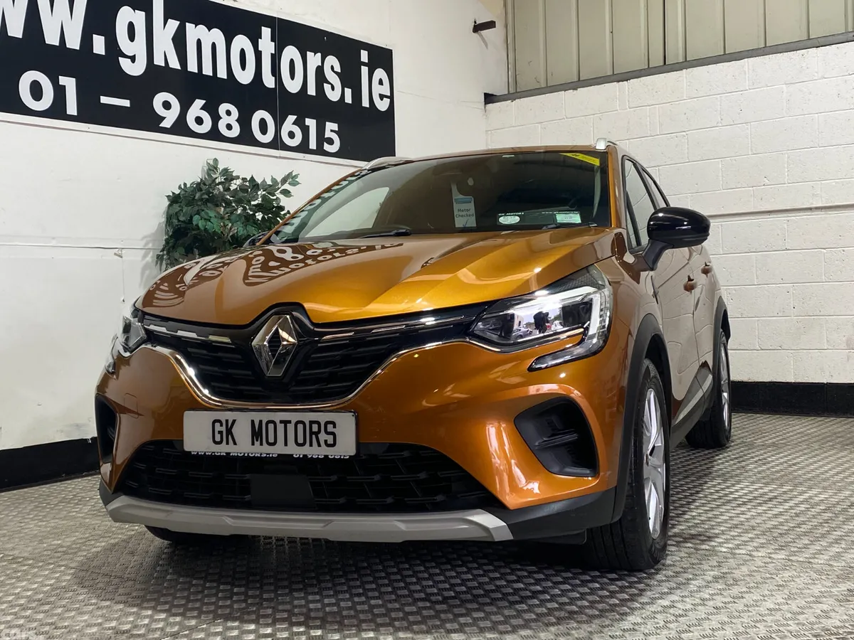 Renault Captur Hatchback, Petrol, 2021, Orange