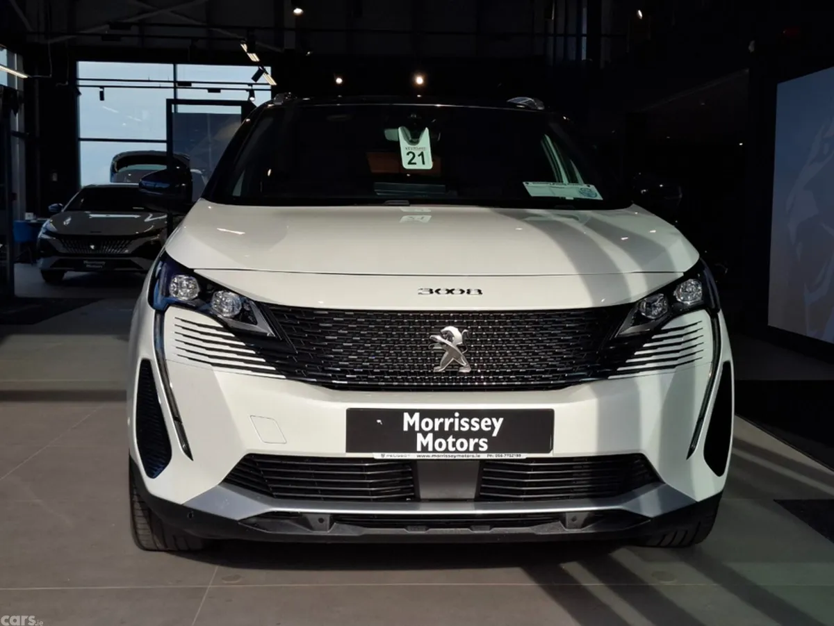 Peugeot 3008 MPV, Diesel, 2023, White