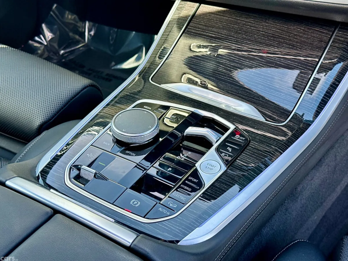 BMW X5 SUV, Petrol Plug-in Hybrid, 2023, White