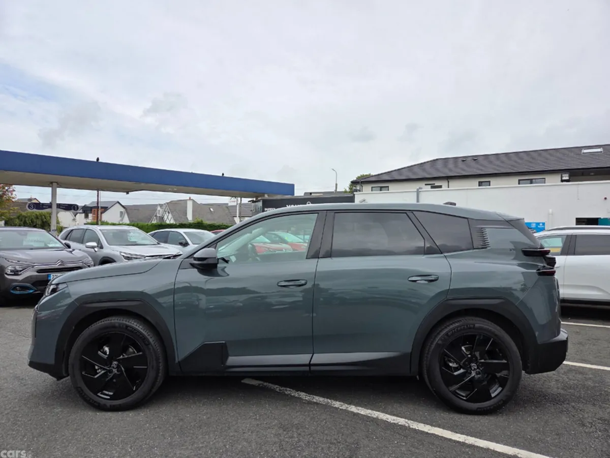 Citroen C5 Aircross MPV, Petrol Hybrid, 2026, Green