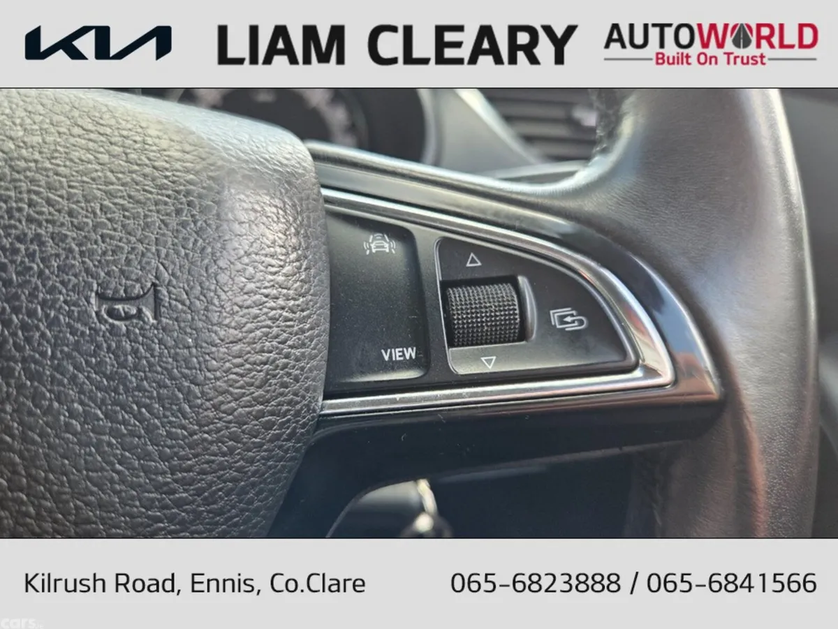 Skoda Octavia Hatchback, Petrol, 2020, Brown