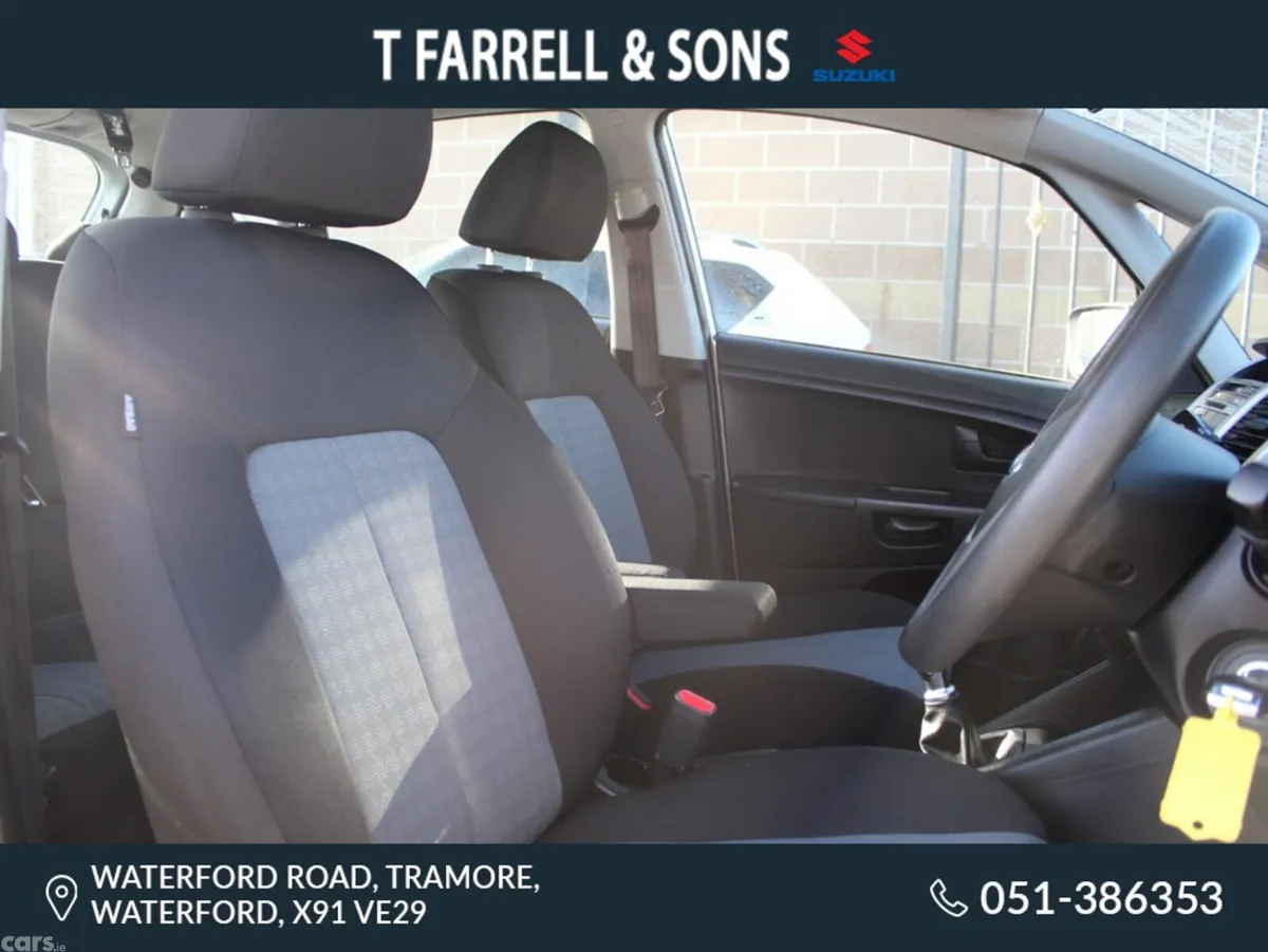 Kia Venga MPV, Petrol, 2016, Silver