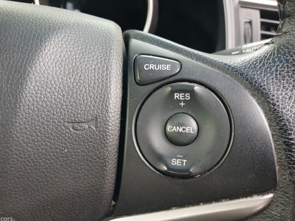 Honda Fit Hatchback, Petrol Hybrid, 2016, White