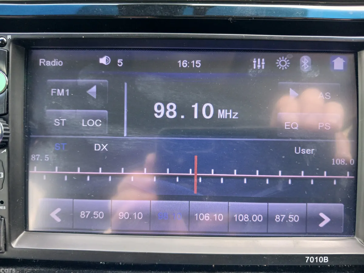 Honda Fit Hatchback, Petrol Hybrid, 2016, White