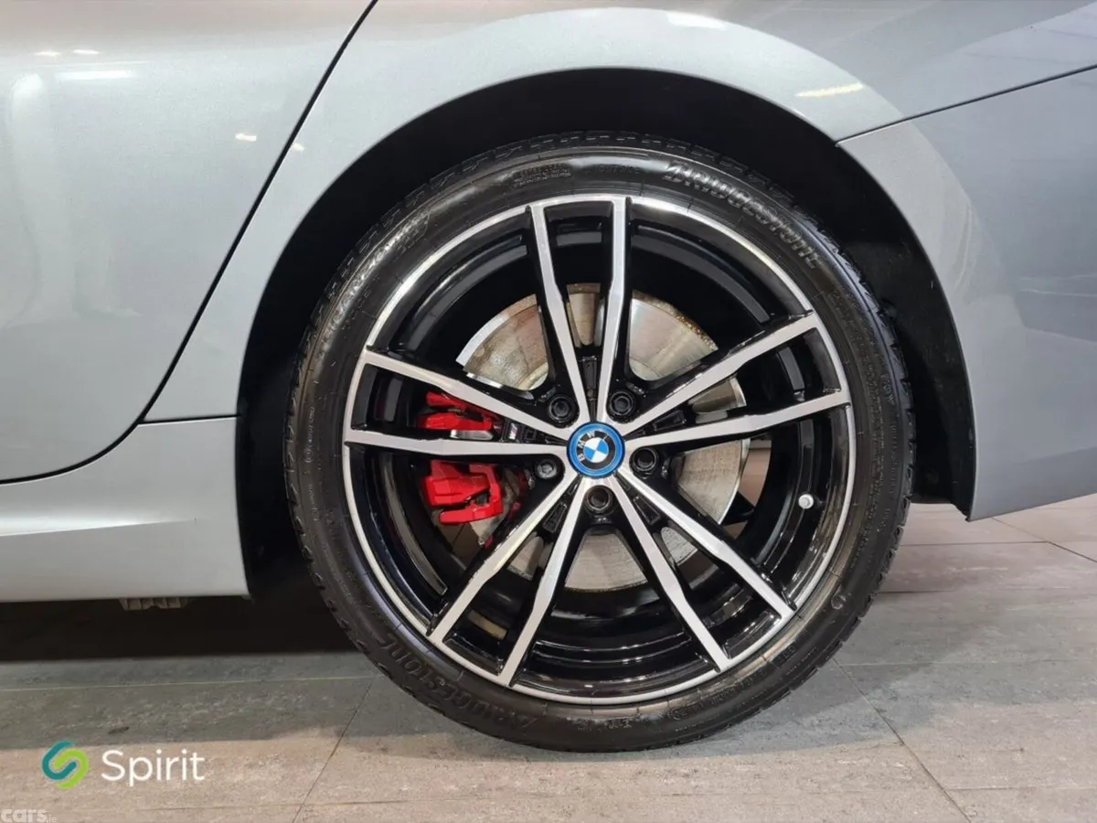 BMW 3-Series Estate, Petrol Hybrid, 2024, Grey