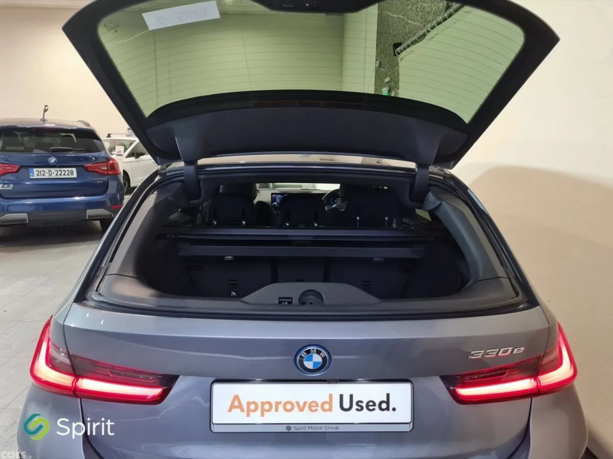 BMW 3-Series Estate, Petrol Hybrid, 2024, Grey