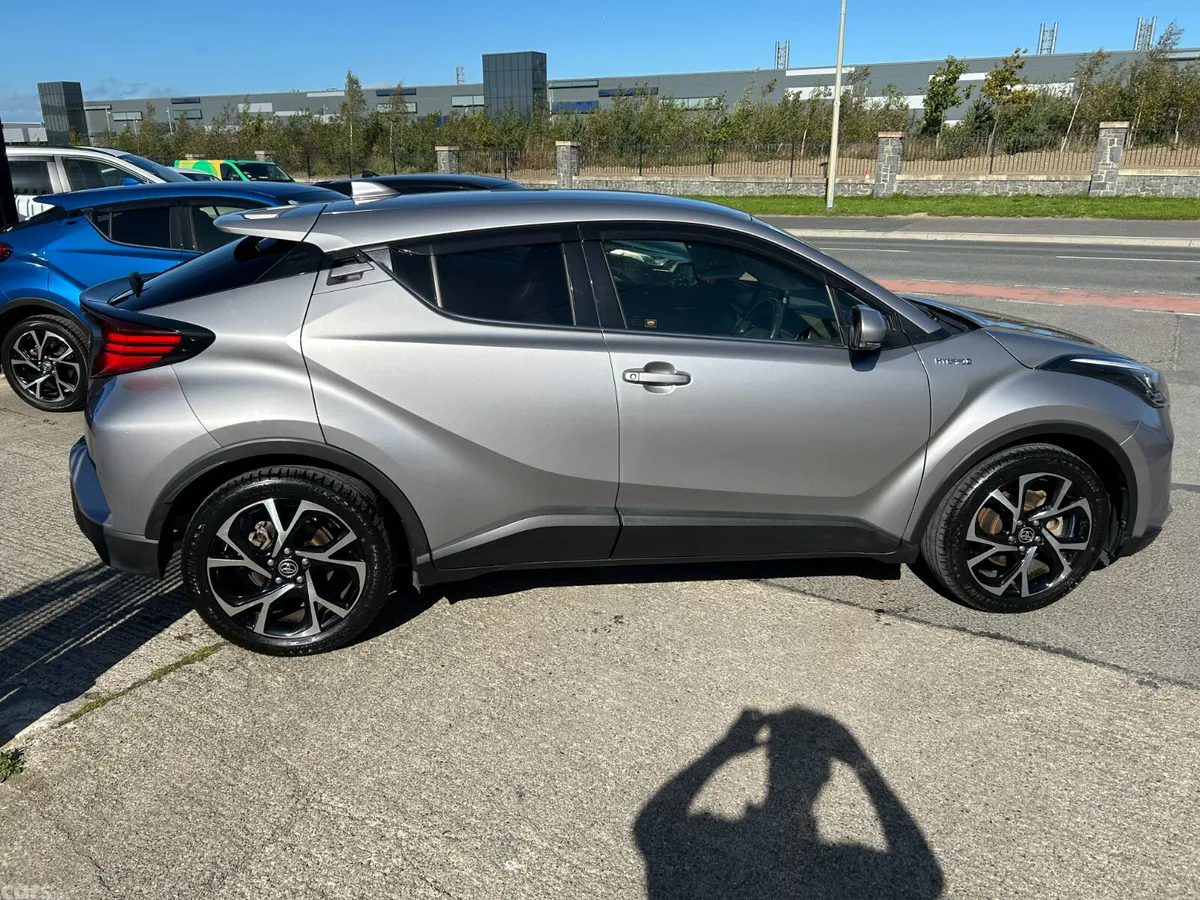 Toyota C-HR Saloon, Petrol Hybrid, 2020, Grey