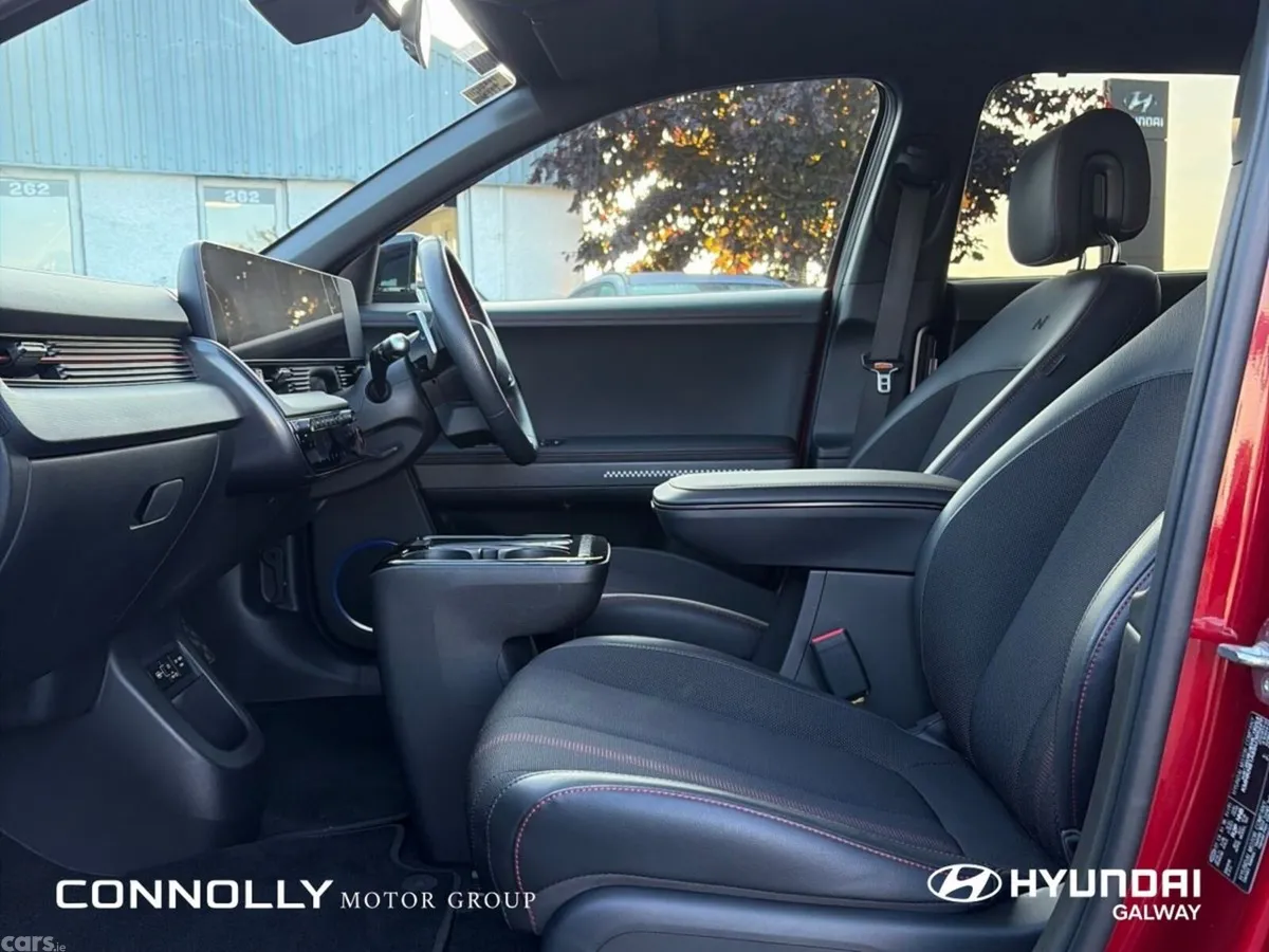 Hyundai IONIQ 5 MPV, Electric, 2025, Red