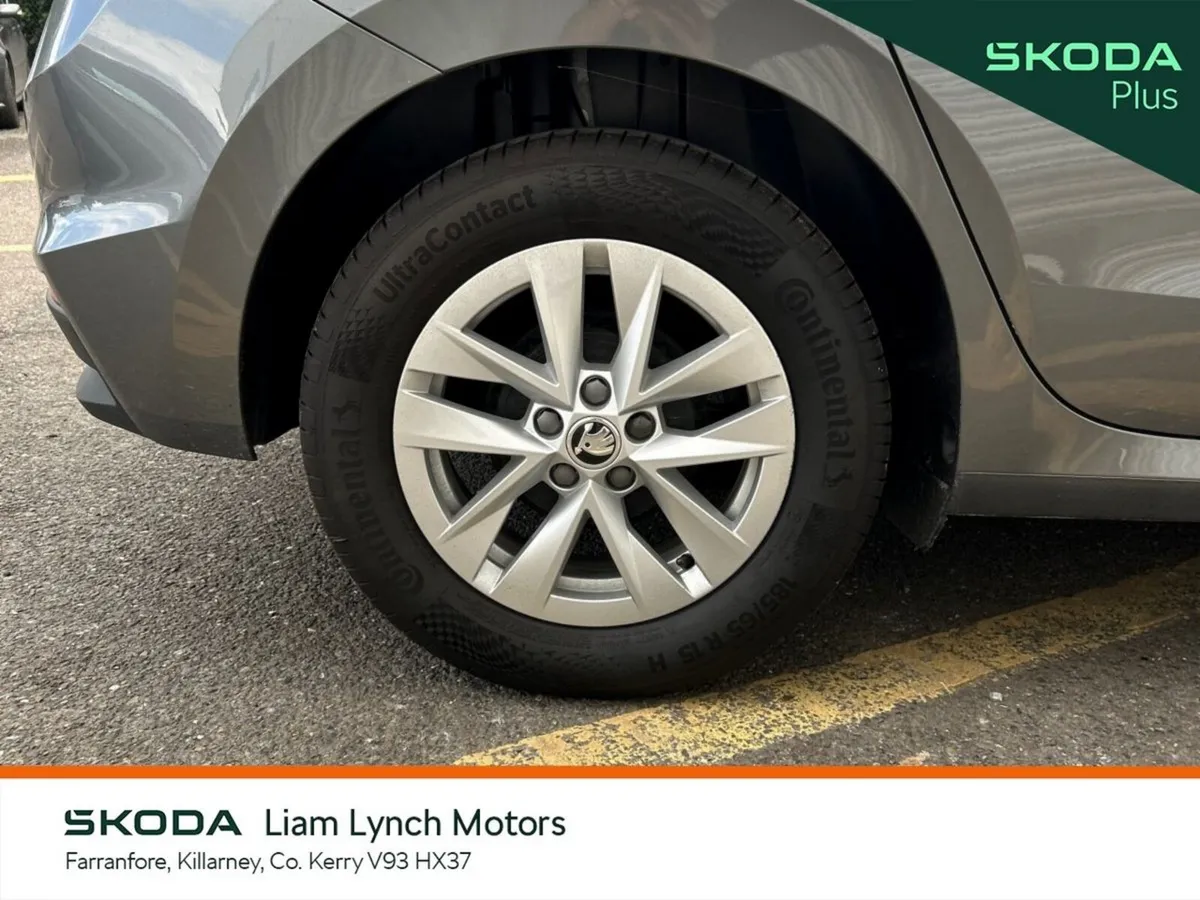 Skoda Fabia Hatchback, Petrol, 2023, Grey