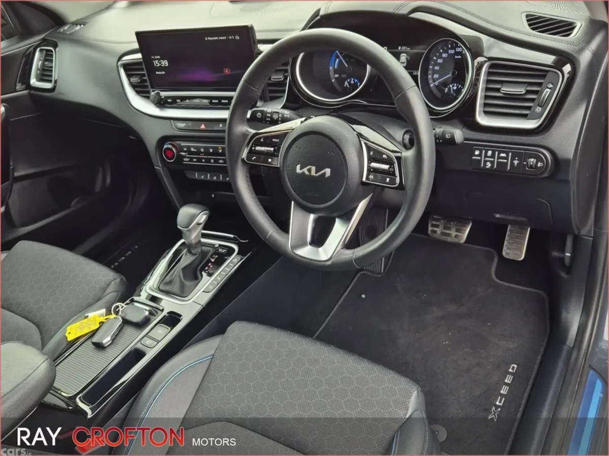 Kia XCeed Hatchback, Petrol Plug-in Hybrid, 2025, Grey