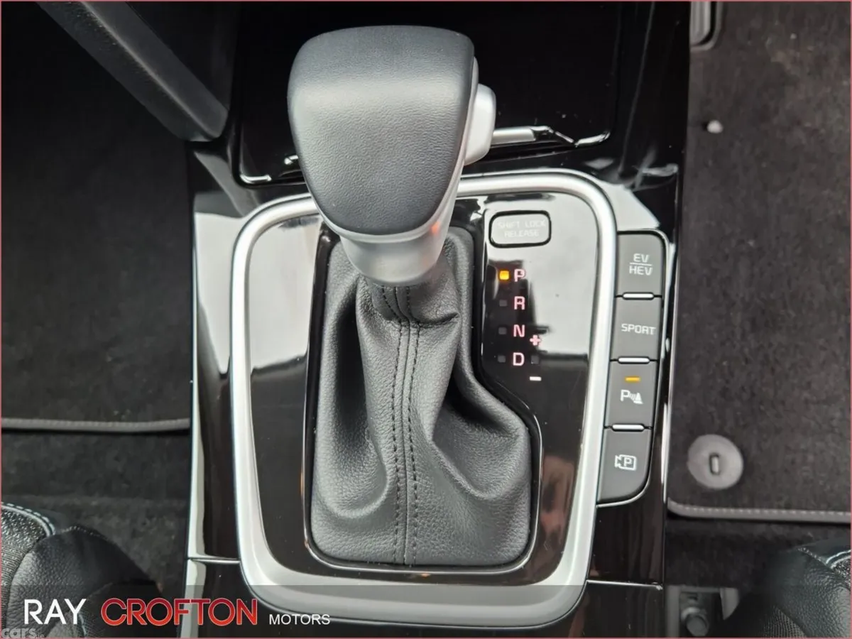 Kia XCeed Hatchback, Petrol Plug-in Hybrid, 2025, Grey
