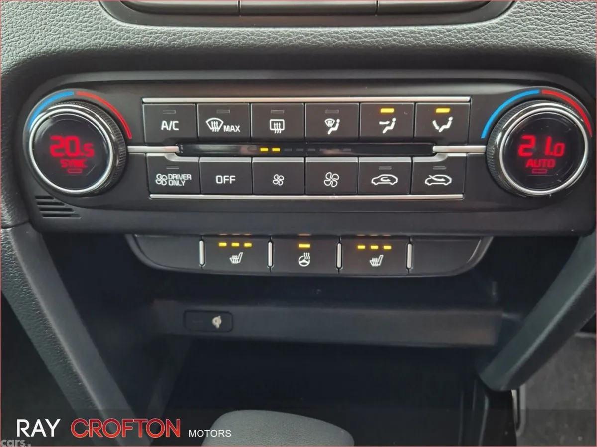 Kia XCeed Hatchback, Petrol Plug-in Hybrid, 2025, Grey
