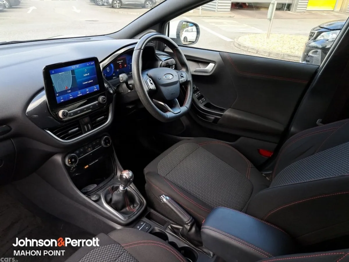 Ford Puma MPV, Petrol Hybrid, 2023, White