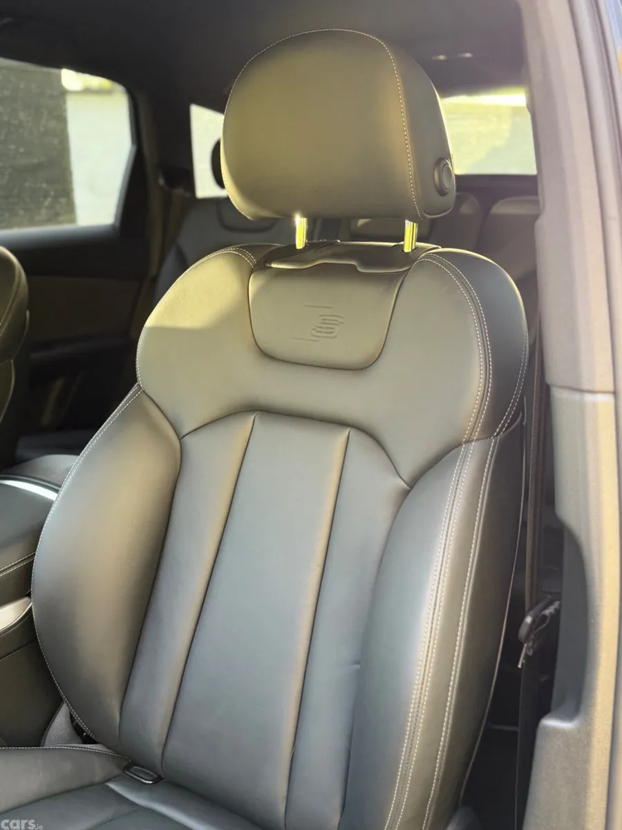 Audi Q7 SUV, Petrol Plug-in Hybrid, 2025, Black