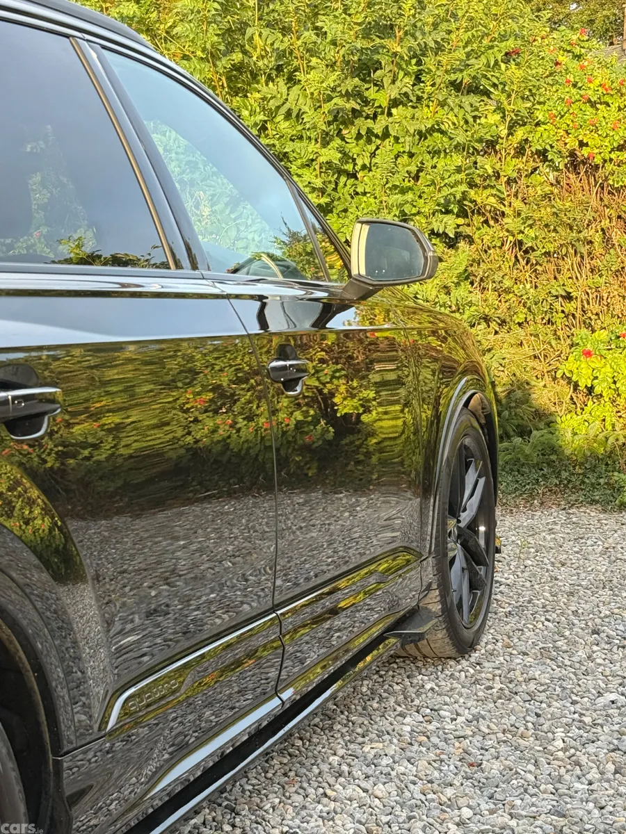 Audi Q7 SUV, Petrol Plug-in Hybrid, 2025, Black