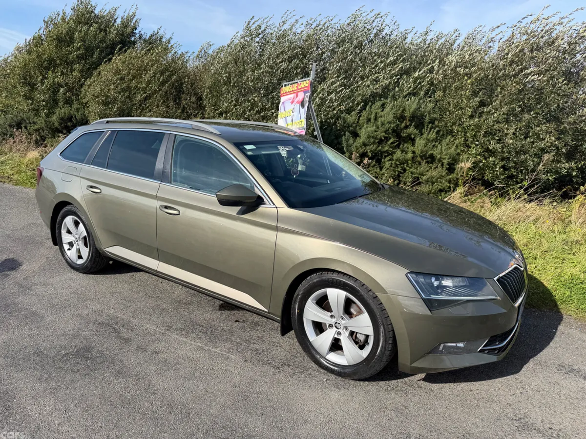 Skoda Superb Estate, Diesel, 2017, Green