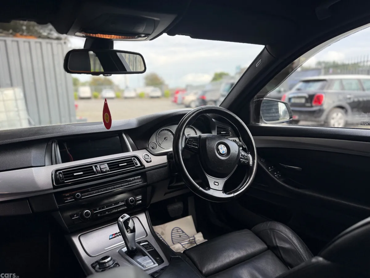 BMW 5-Series Saloon, Diesel, 2012, White