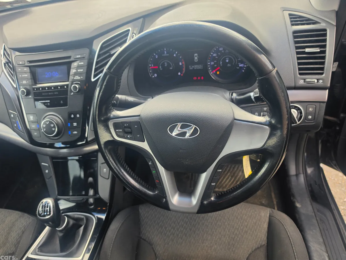 Hyundai i40 Saloon, Diesel, 2014, Black