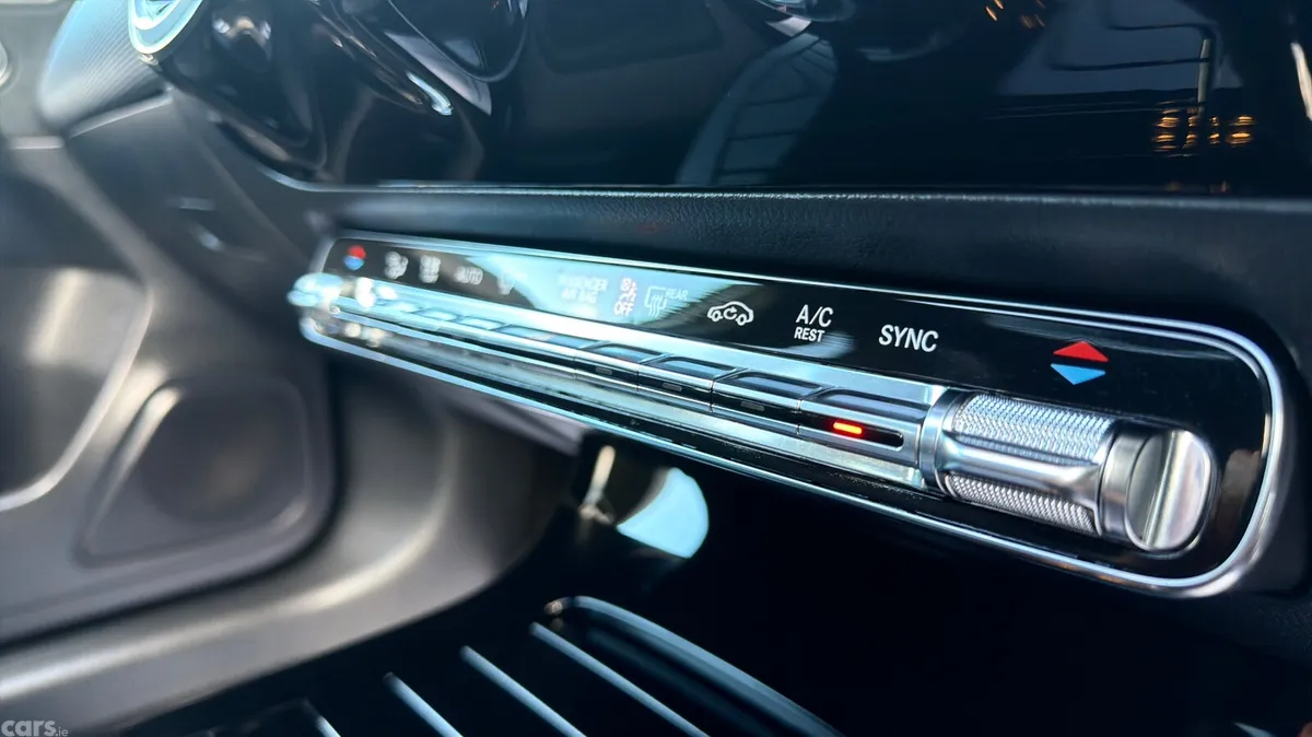 Mercedes-Benz A-Class Hatchback, Diesel, 2019, Silver