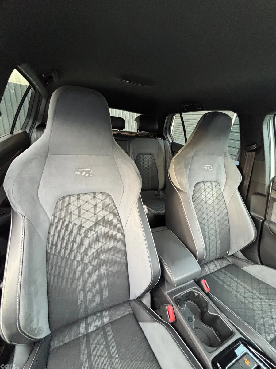 Volkswagen Golf Estate, Petrol, 2023, Grey