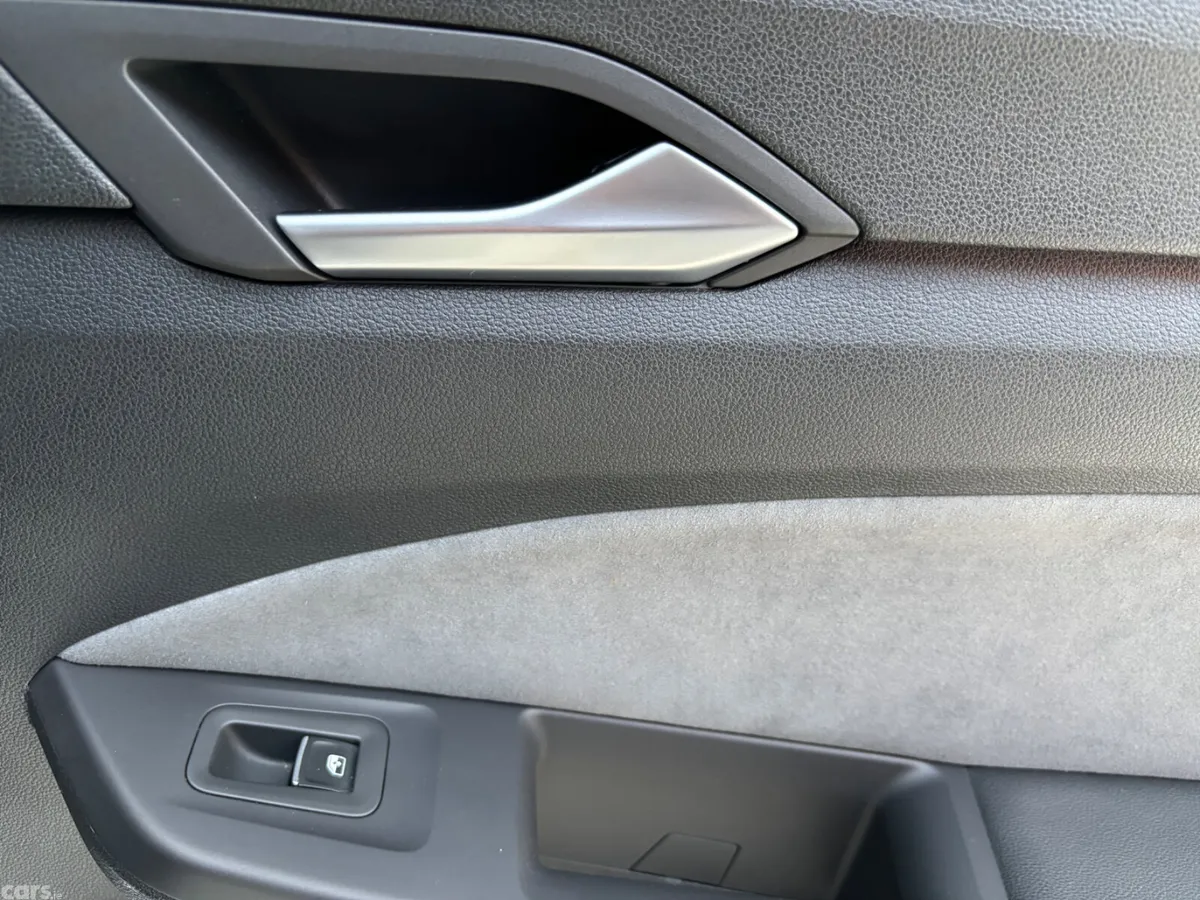 Volkswagen Golf Estate, Petrol, 2023, Grey