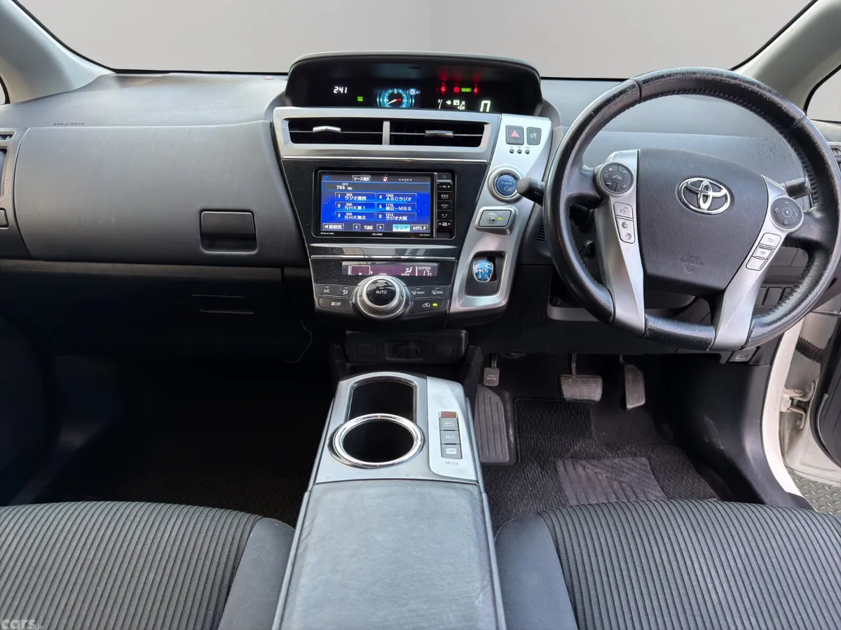 Toyota Prius MPV, Petrol Hybrid, 2016, White