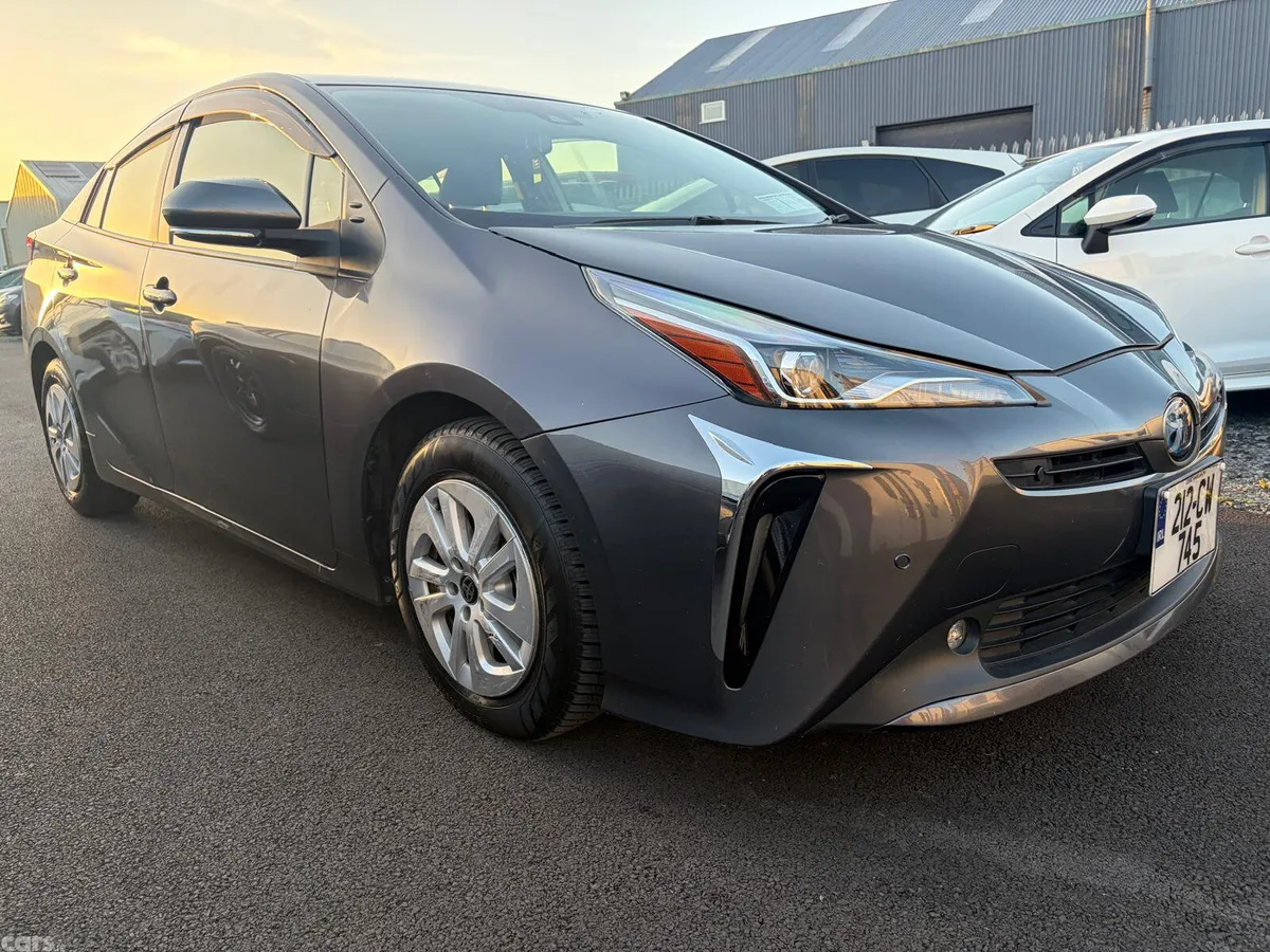 Toyota Prius Hatchback, Petrol Hybrid, 2021, Grey