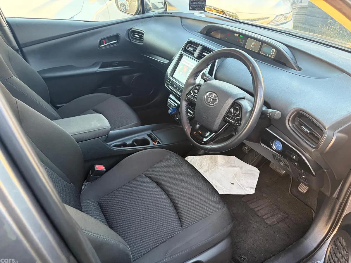 Toyota Prius Hatchback, Petrol Hybrid, 2021, Grey
