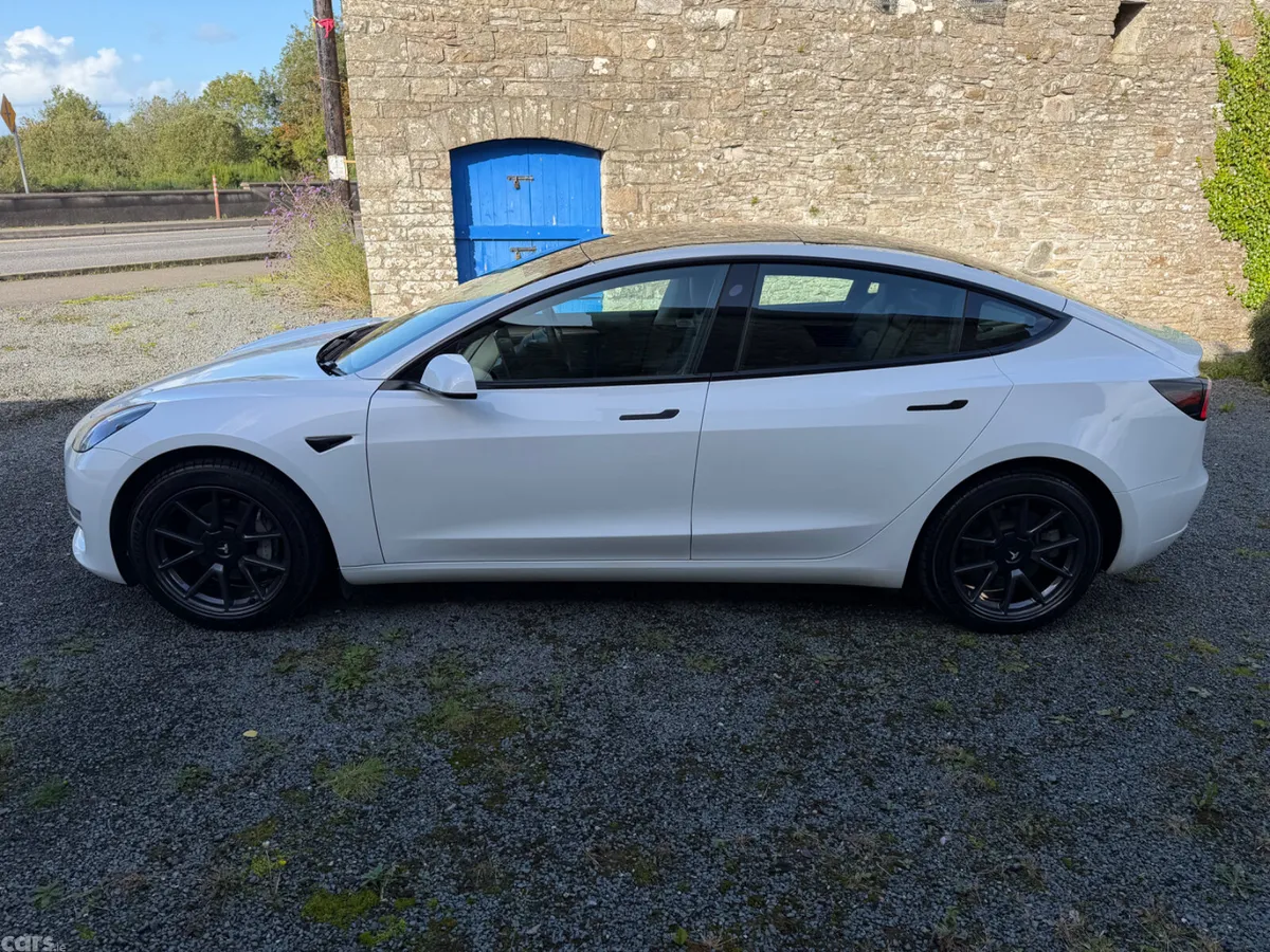 Tesla Model 3 Saloon, Electric, 2022, White