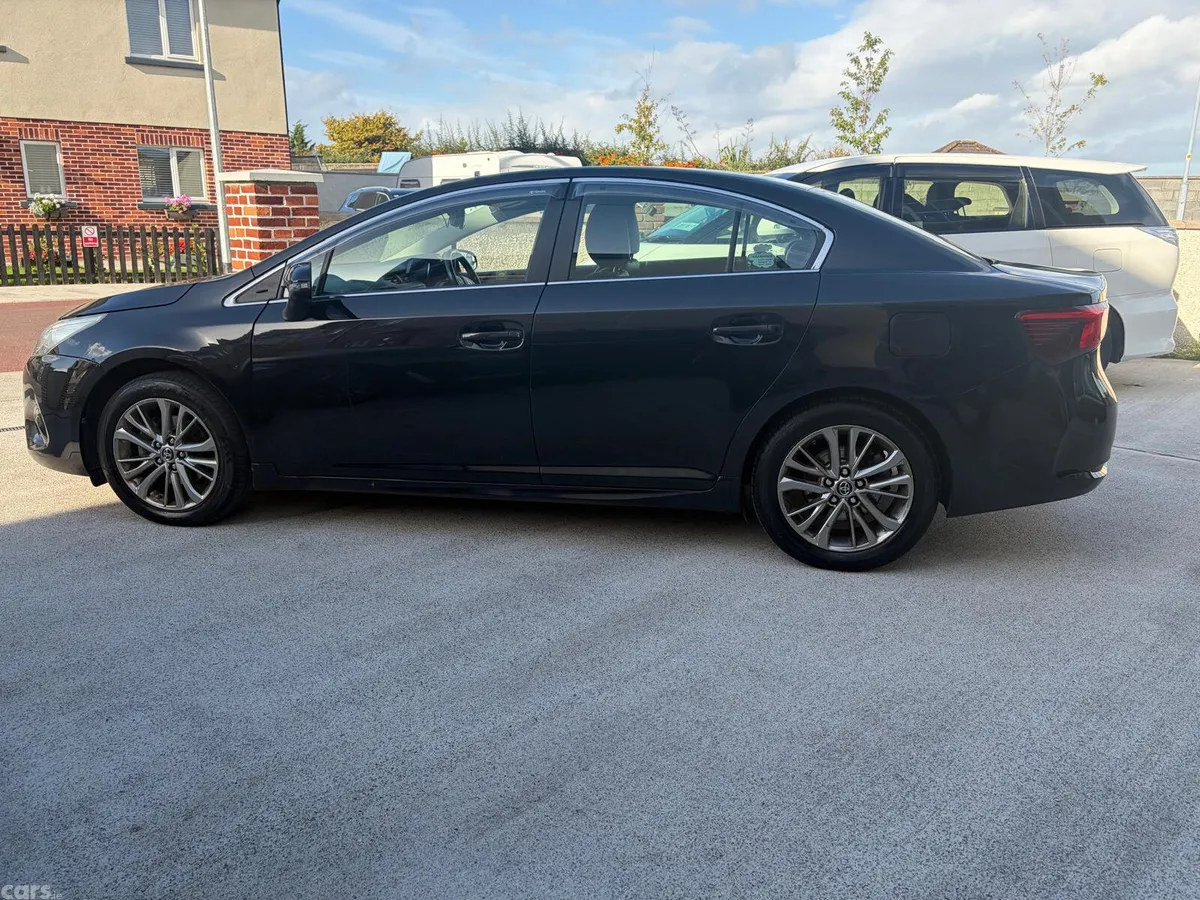 Toyota Avensis Saloon, Petrol, 2017, Black