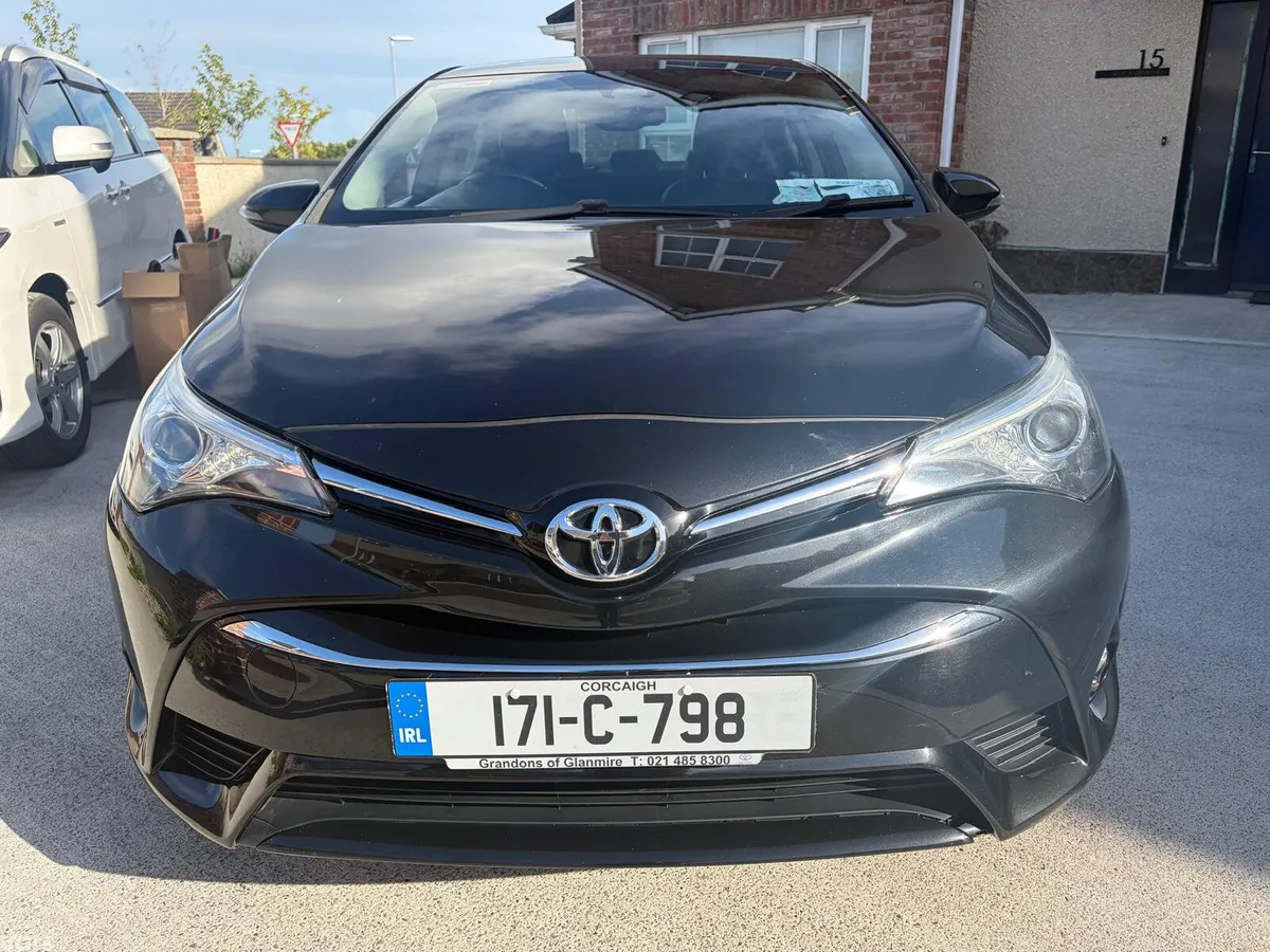 Toyota Avensis Saloon, Petrol, 2017, Black