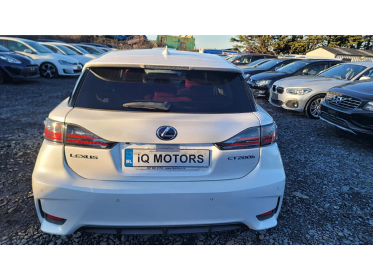 Lexus CT Hatchback, Petrol Hybrid, 2016, White