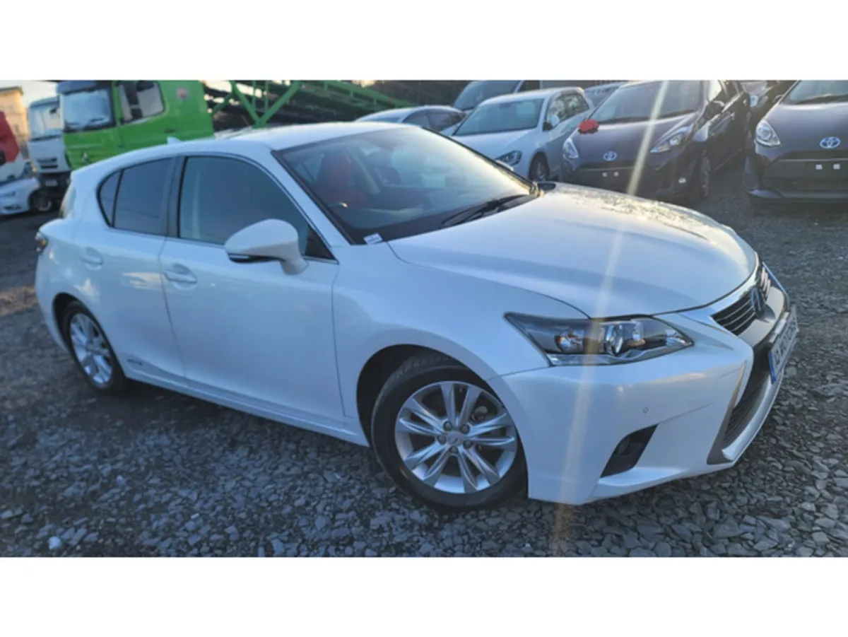 Lexus CT Hatchback, Petrol Hybrid, 2016, White