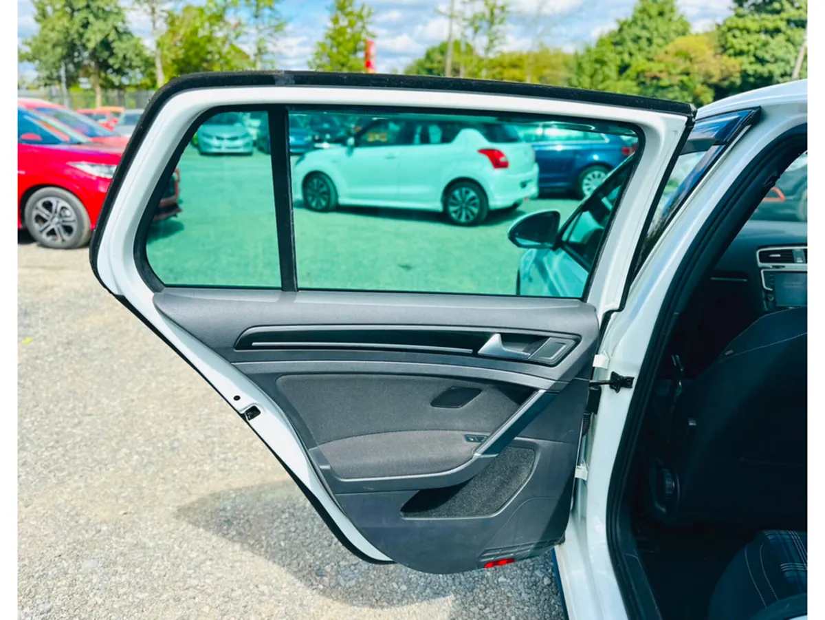 Volkswagen Golf Hatchback, Petrol Plug-in Hybrid, 2015, White