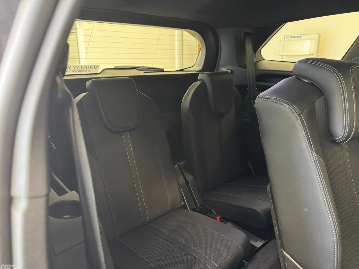 Peugeot 5008 MPV, Petrol Hybrid, 2024, Grey