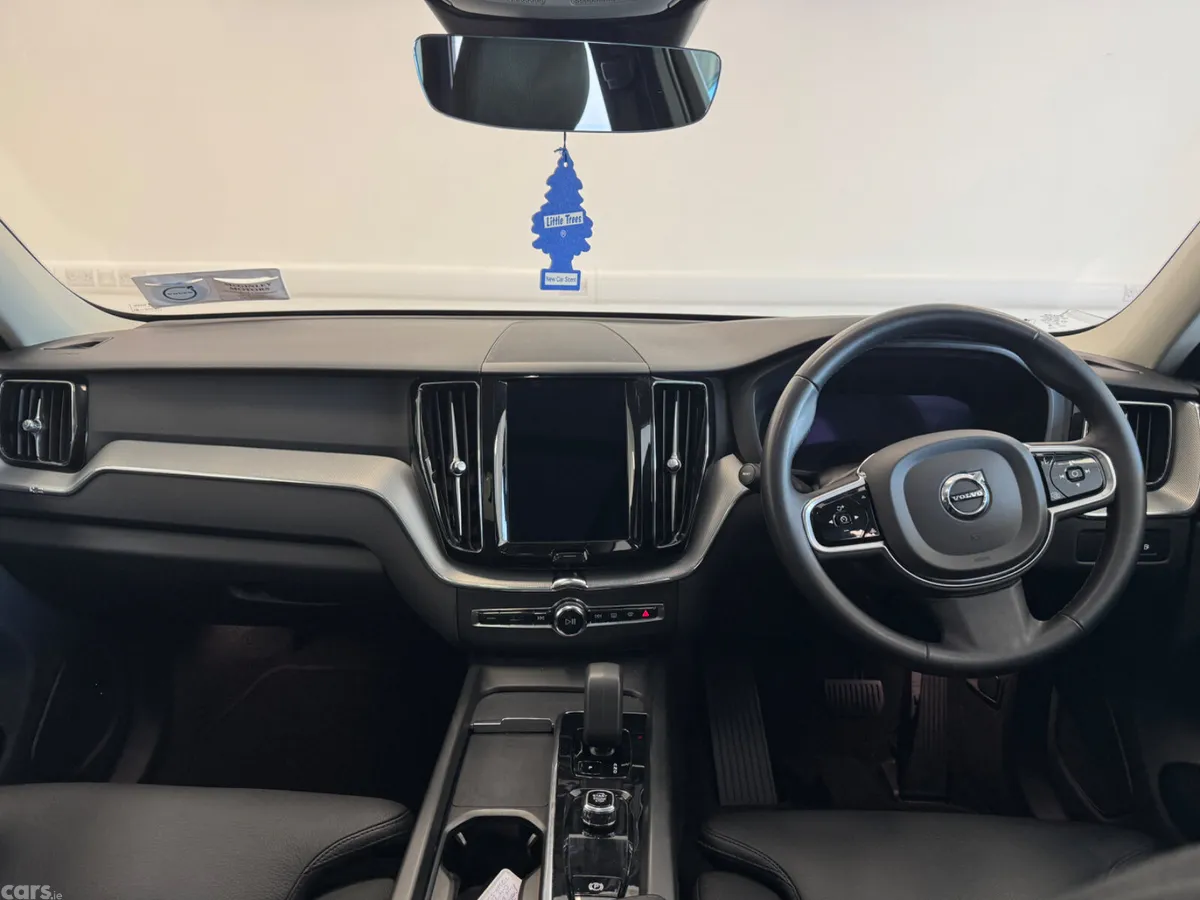 Volvo XC60 SUV, Petrol Plug-in Hybrid, 2023, Grey