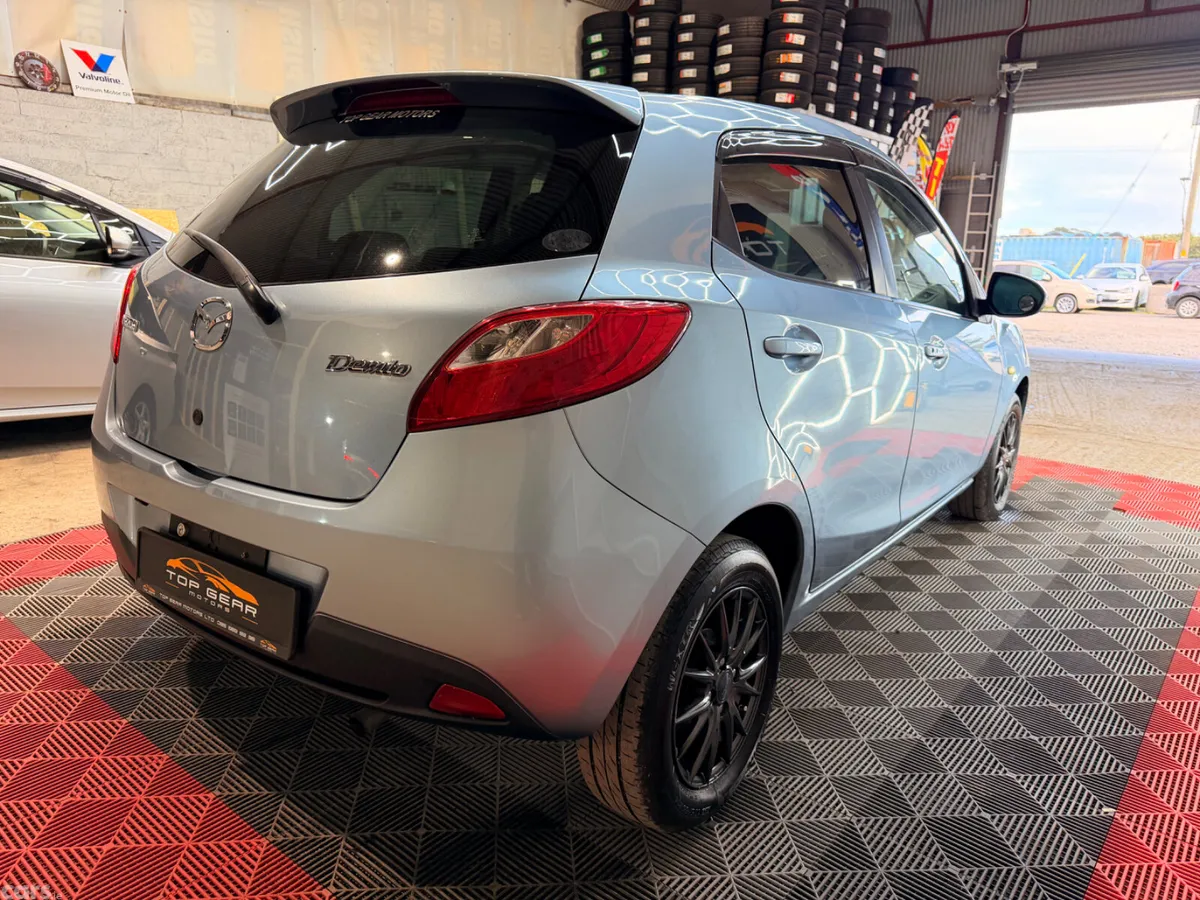 Mazda Demio Hatchback, Petrol, 2013, Blue