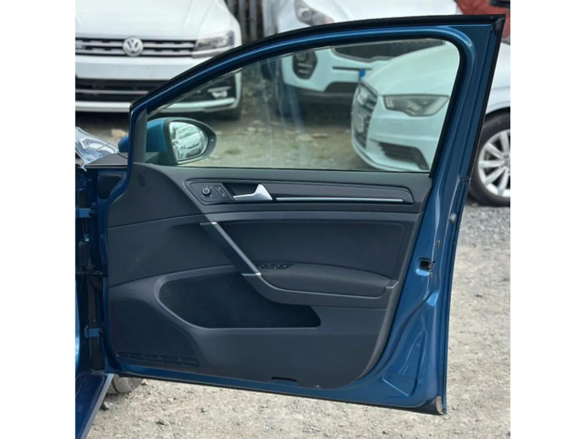 Volkswagen Golf Hatchback, Petrol, 2013, Blue