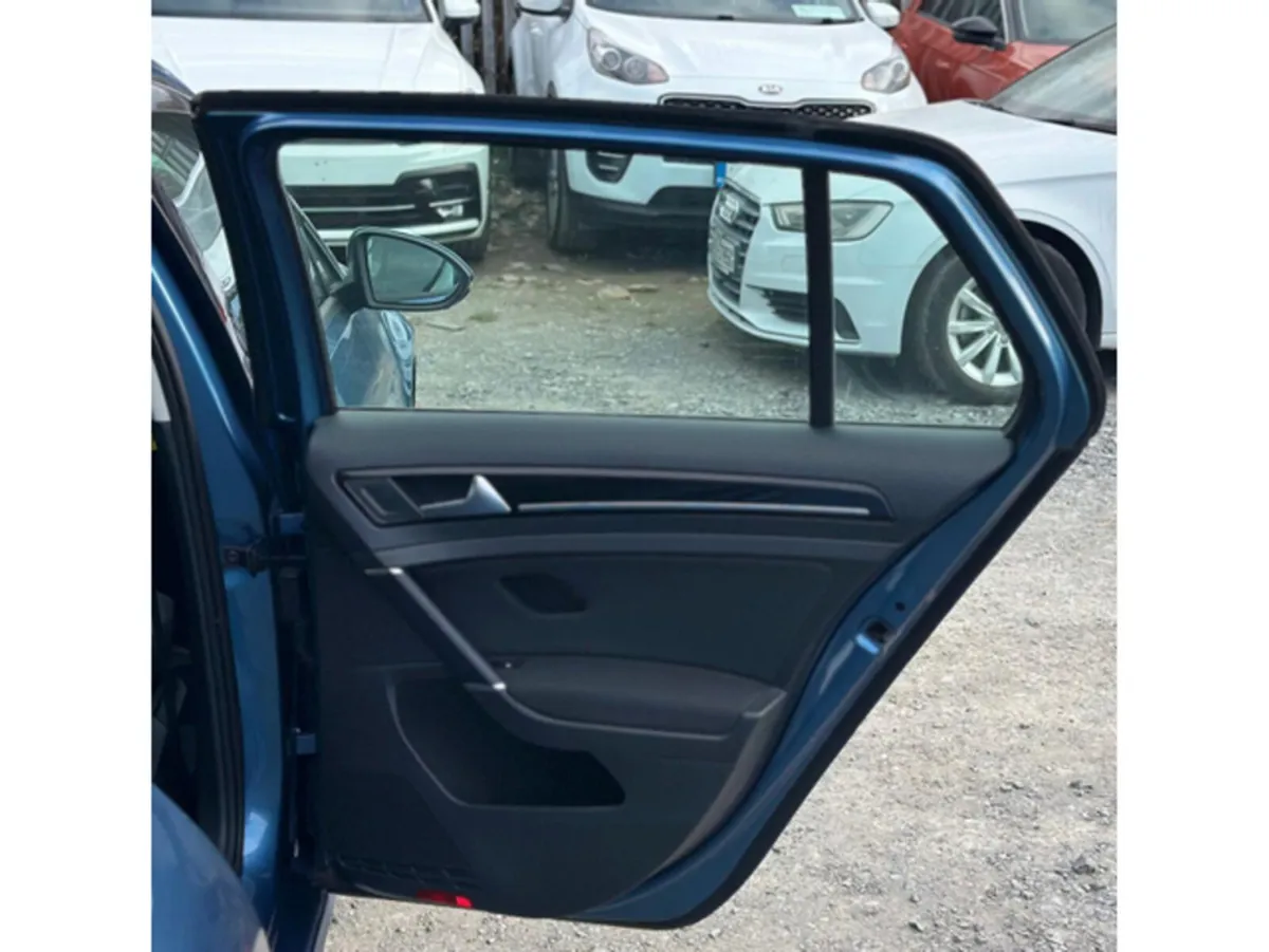 Volkswagen Golf Hatchback, Petrol, 2013, Blue