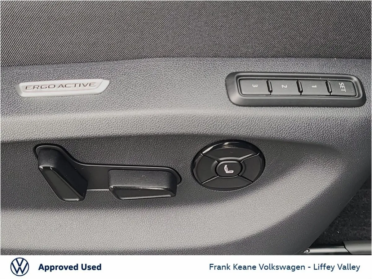 Volkswagen Tayron SUV, Petrol Plug-in Hybrid, 2027, Black