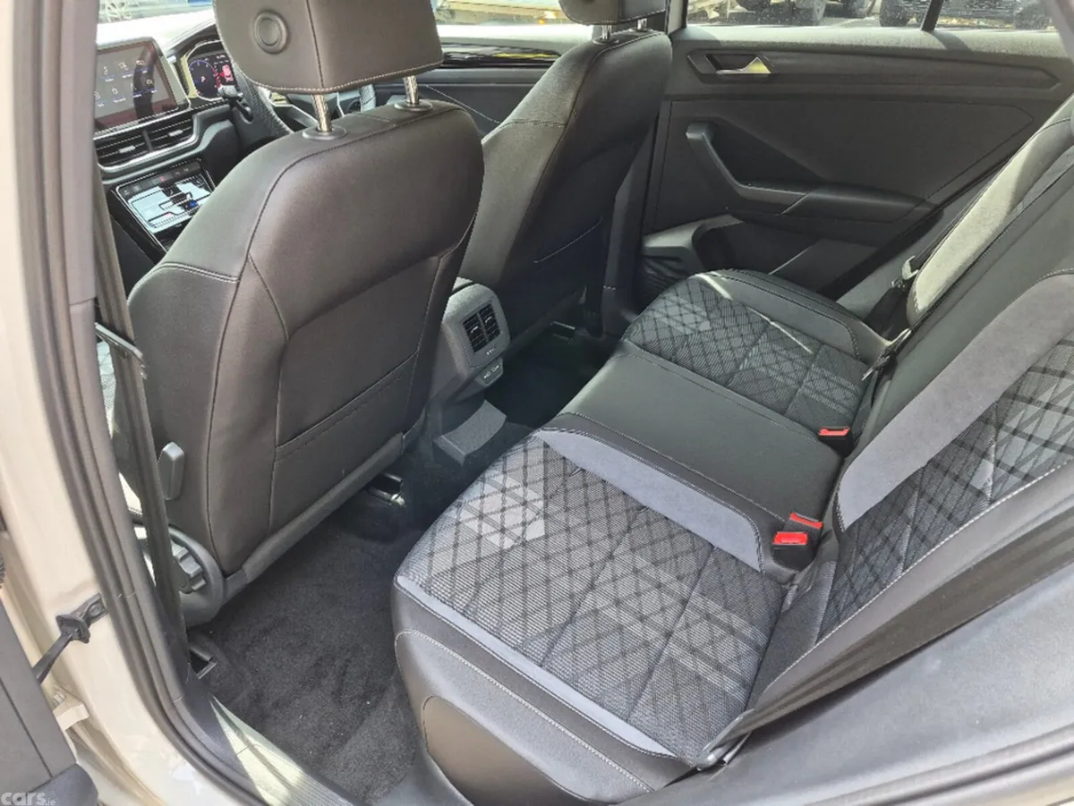 Volkswagen T-Roc SUV, Diesel, 2023, Grey