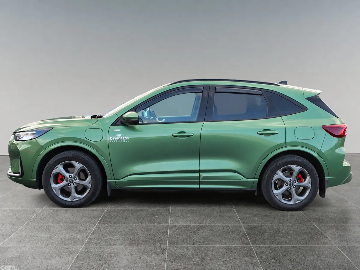 Ford Kuga SUV, Petrol Plug-in Hybrid, 2024, Green