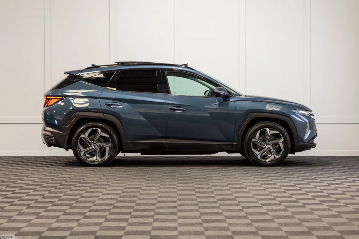 Hyundai Tucson SUV, Petrol Plug-in Hybrid, 2023, Blue