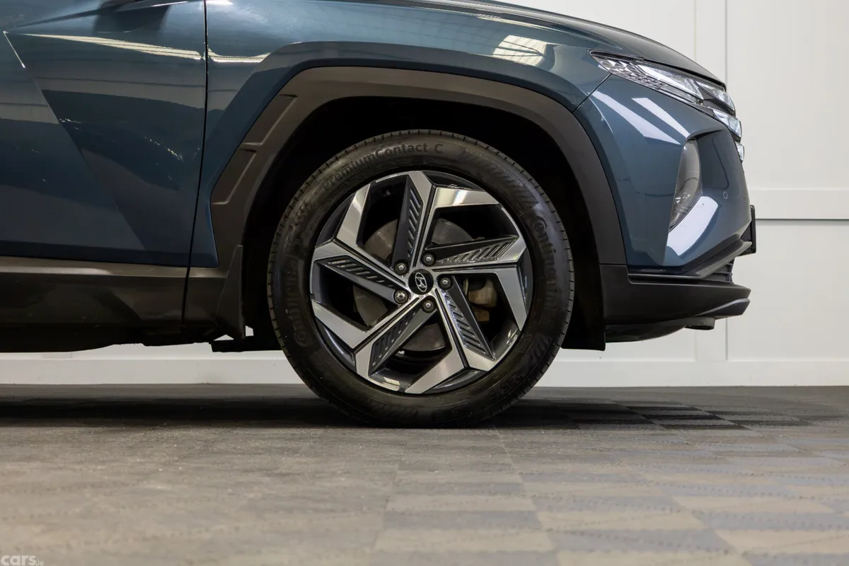 Hyundai Tucson SUV, Petrol Plug-in Hybrid, 2023, Blue