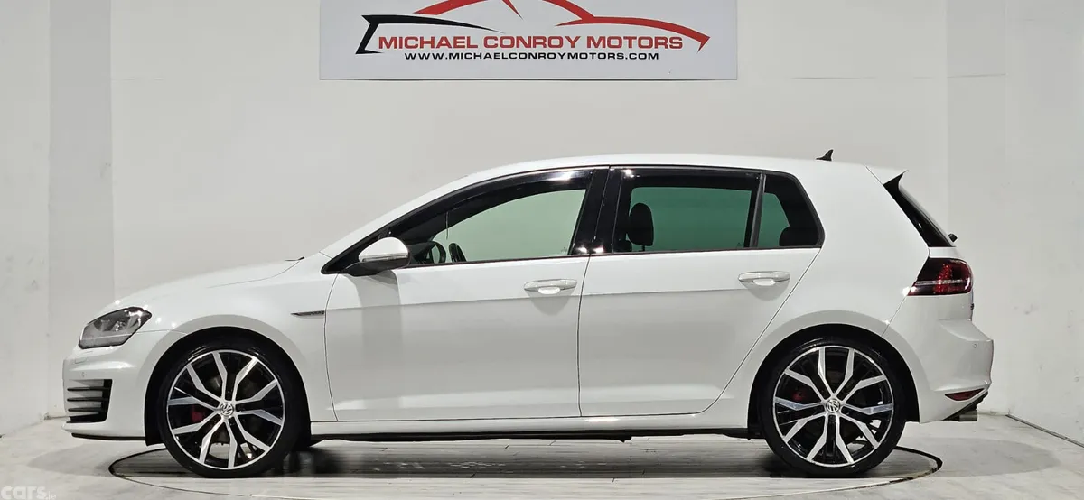 Volkswagen Golf Hatchback, Diesel, 2016, White