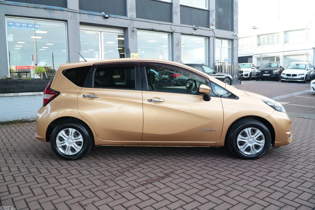 Nissan Note Hatchback, Petrol, 2017, Gold
