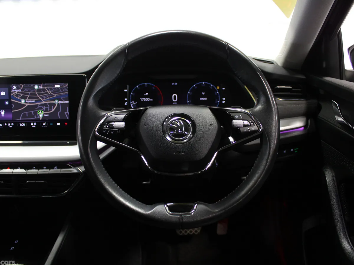 Skoda Octavia Saloon, Diesel, 2023, Black